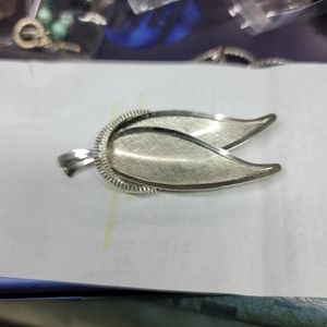 Vintage 50s-60s Silver Tone Leaf Brooch & Circles Brushed Large Pin